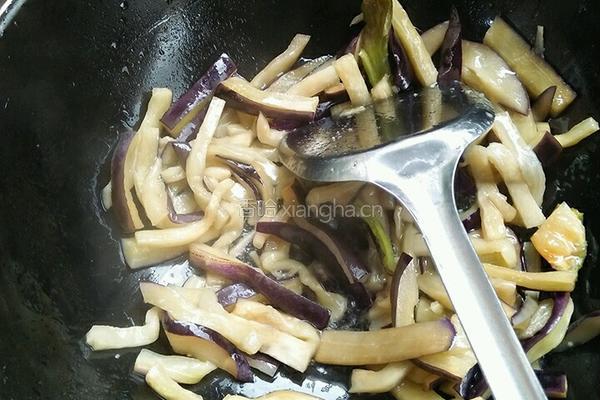 辣酱茄子的做法图解3