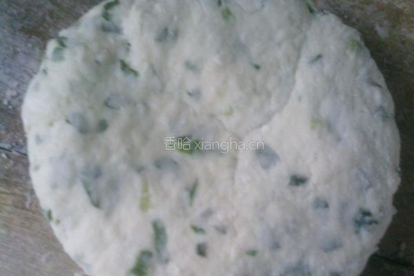 葱花花椒叶油饼的做法图解5