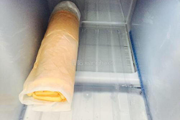 草莓酱蛋糕卷的做法图解19