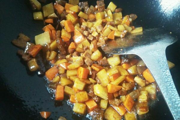 腊肉土豆焖饭的做法图解9