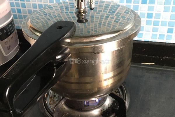 薏仁红豆汤的做法图解6