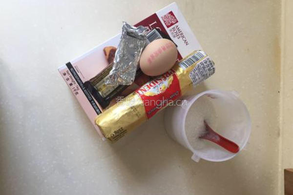 布朗尼蛋糕的做法图解1