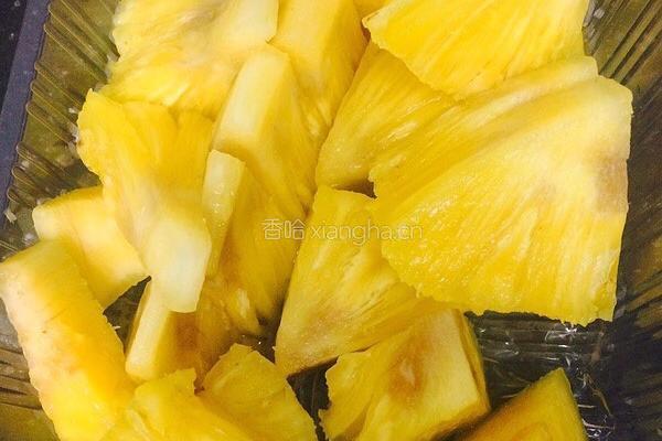 菠萝酱果冻的做法图解1