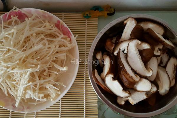 蒜香烧菌菇的做法图解1