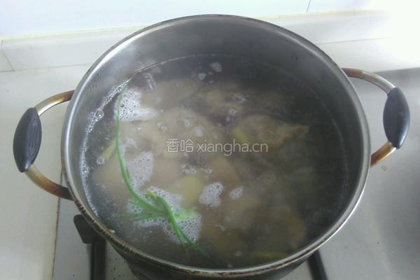 瓠子炖咸猪手的做法图解3