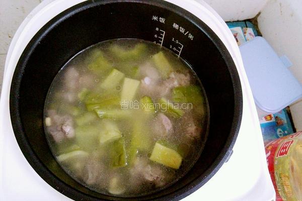 排骨苦瓜黄豆汤的做法图解8