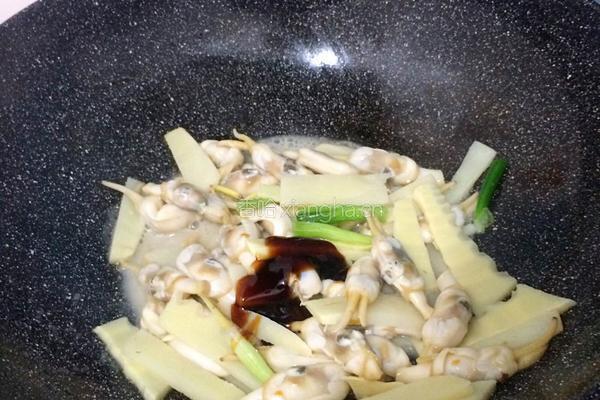 酸笋炒海蛏的做法图解7