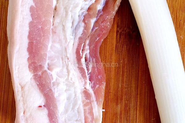 空心菜炒肉片的做法图解1