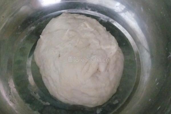 土豆炖肉粘卷子的做法图解1