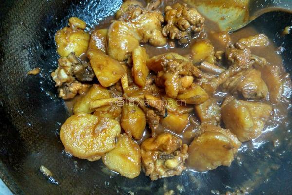 土豆炖鸡腿的做法图解7