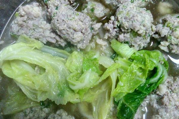 肉丸白菜汤的做法图解5