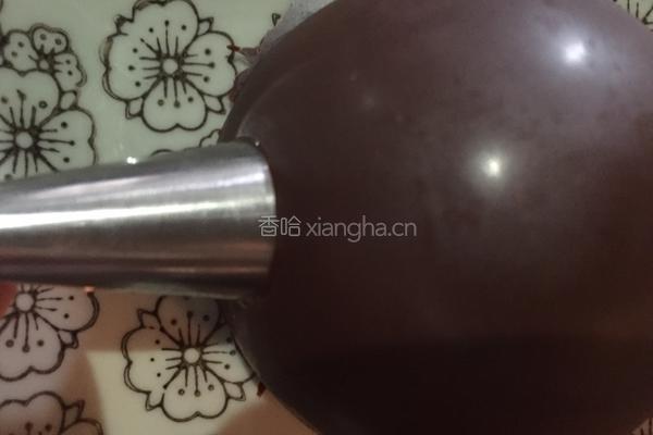 巧克力镂空半球装饰的做法图解6
