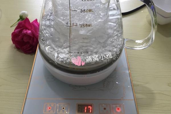 冰糖燕窝的做法图解5