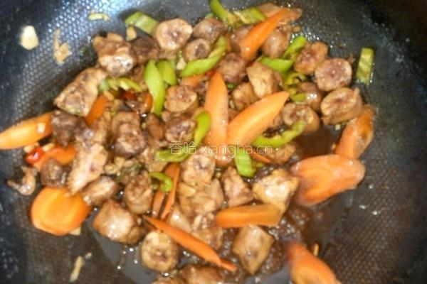 孜然风味鸡脖的做法图解5