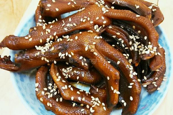 五香鸭掌的做法图解10