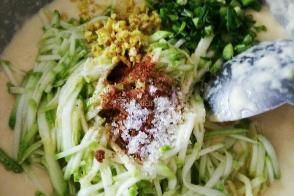 西葫芦饼的做法图解4