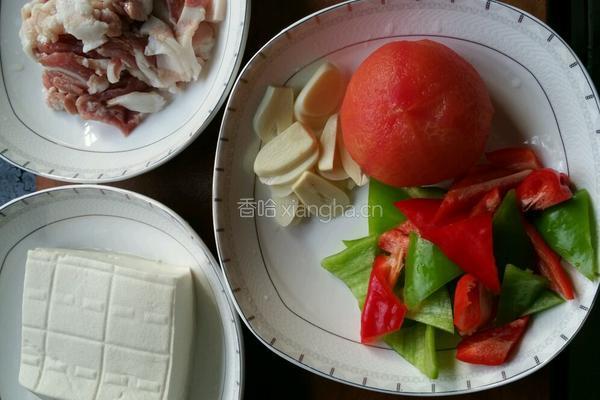 豆腐炒肉的做法图解1