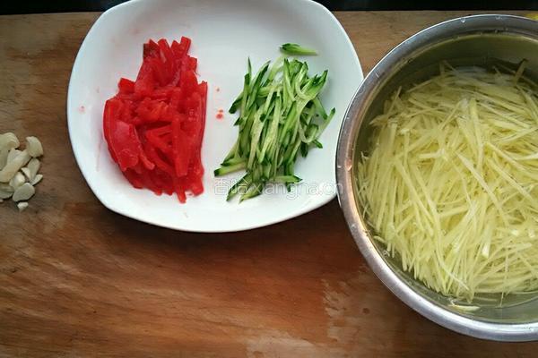 鲁味土豆卷饼的做法图解4