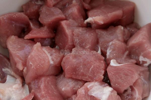 牙签肉（猪肉）的做法图解1