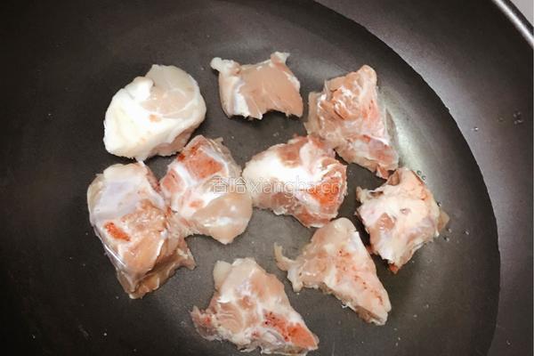 红烧土豆排骨的做法图解1