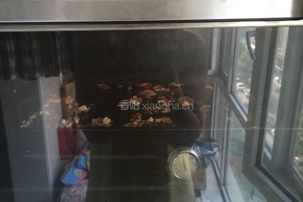 布朗尼巧克力冰淇淋的做法图解11