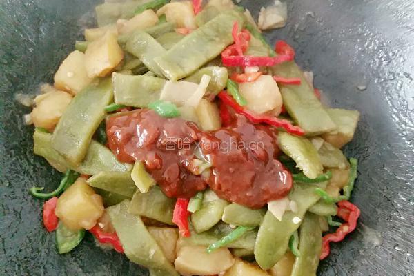 土豆炖豆角的做法图解14