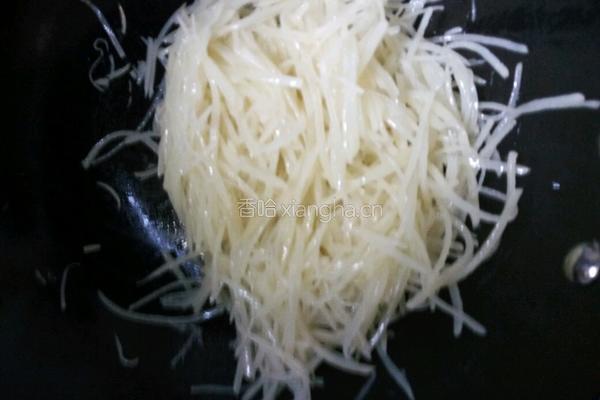 西红柿汁土豆丝的做法图解4