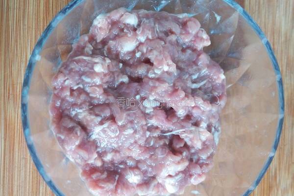 肉末炒豌豆的做法图解2