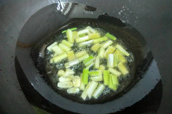 苦瓜炒肉丝的做法图解4