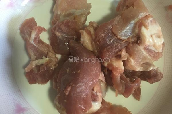 烧骨冬瓜滚海带汤的做法图解1