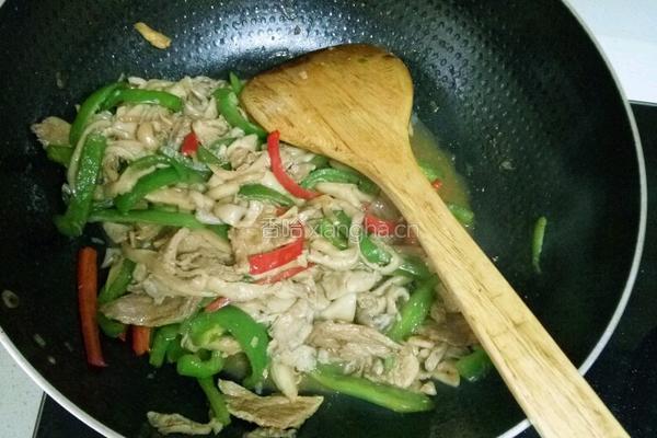 蘑菇烧肉片的做法图解7