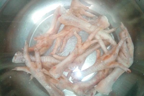 广式豉油皇鸡脚的做法图解1