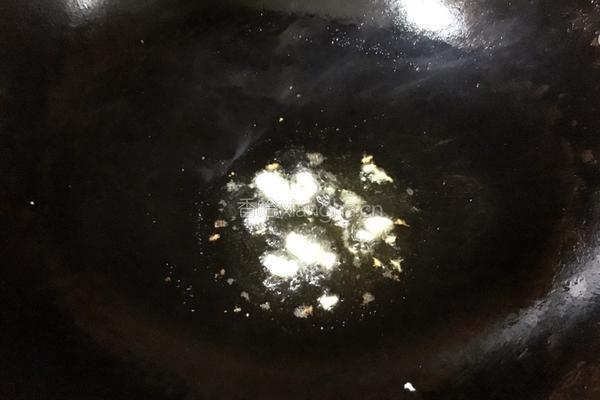 毛豆咸菜炒肉末的做法图解4