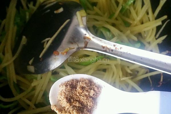 青椒土豆丝的做法图解7