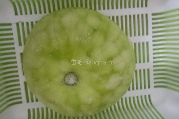 西瓜皮炒辣椒的做法图解4