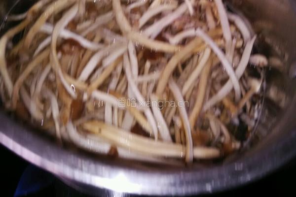 韭菜煮菌菇的做法图解5