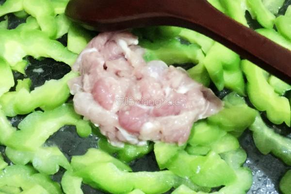 嫩肉苦瓜的做法图解5