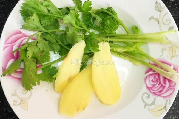 蛤蜊苦瓜清火汤的做法图解2
