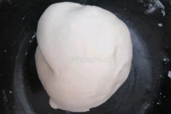 榨菜猪肉馅饺子的做法图解1