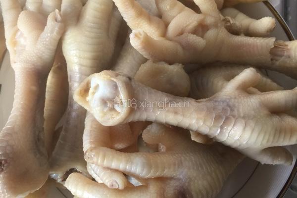 酱鸡爪的做法图解1