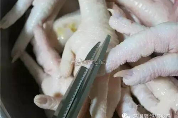香卤凤爪的做法图解1