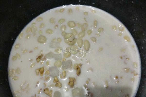 花生核桃汤的做法图解3