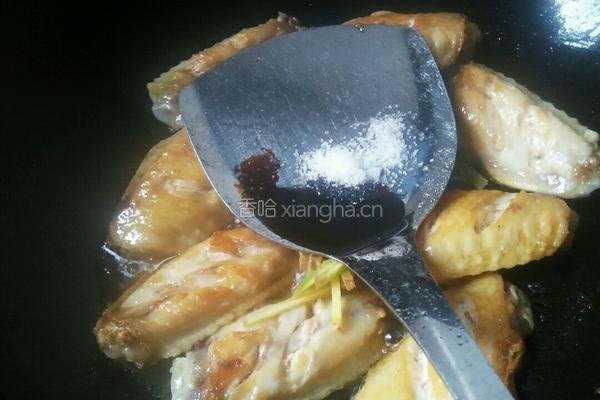 姜丝可乐鸡翅的做法图解7