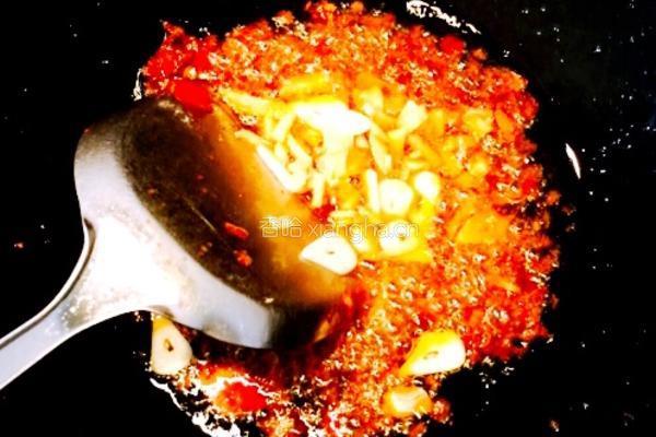 豆瓣烧带鱼的做法图解3