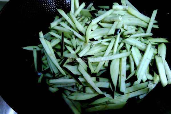 肉末炒茄丝的做法图解4