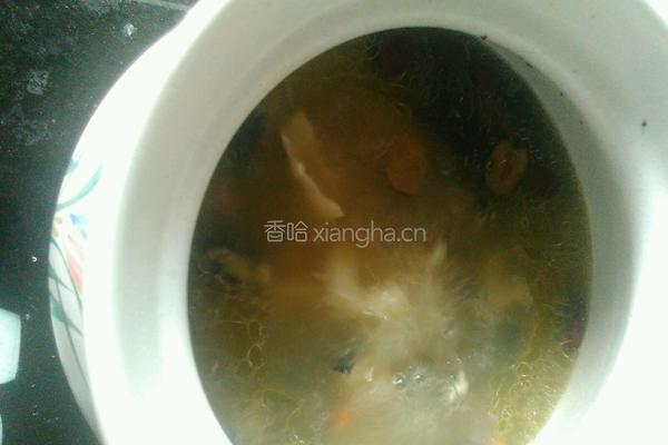 花胶乌鸡汤的做法图解3