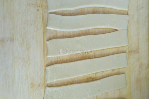 自制……酥脆油条的做法图解4