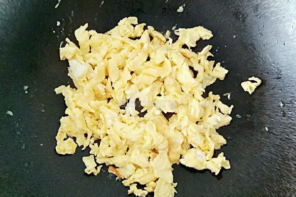 圆葱炒鸡蛋的做法图解3