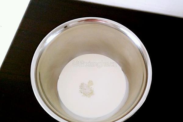 6寸裱花蛋糕的做法图解2