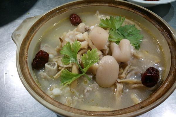 风萝卜蹄花汤的做法图解4